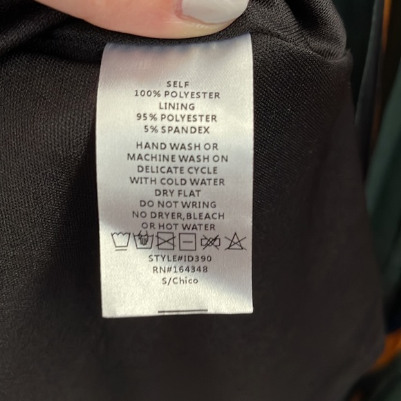 NWOT Gorgeous Striped V-Neck Dress - Picture 7 of 7